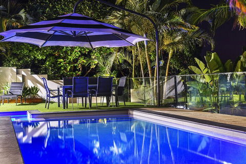 Just In Paradise Waterfront 5 Bedroom Deluxe House Central Broadbeach Location - 2032 Olympic Games 1
