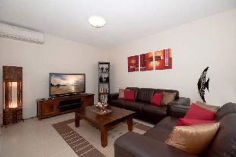 2 Bedroom Apartment Kiah Unit 16 / 53 Victoria Parade - 2032 Olympic Games 2