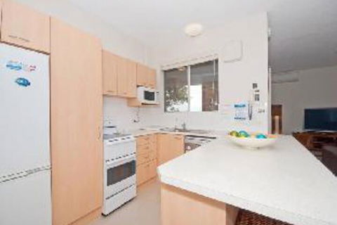2 Bedroom Apartment Kiah Unit 16 / 53 Victoria Parade - 2032 Olympic Games 4