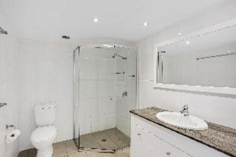 3 Bedroom Apartment Albacore Unit 6 12 Ondine Close - 2032 Olympic Games 4