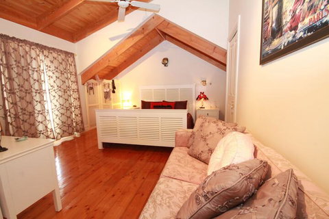 Pelican Sands Bed & Breakfast - 2032 Olympic Games 7