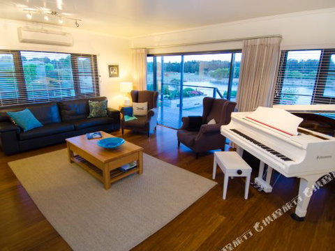 Charlie Bravo Villa Margaret River - 2032 Olympic Games 3