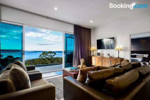Tinderbox Retreat - 2032 Olympic Games 4