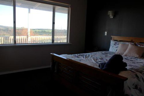 A Better Life Animal Sanctuary FarmStay Private Two Bedrooms Lounge Room & Bathroom & Toilet Shared Kitchen - 2032 Olympic Games 4