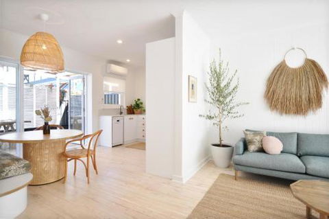 Pine At Arlos Refined Luxury In Glenelg - 2032 Olympic Games 1