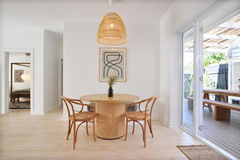 Pine At Arlos Refined Luxury In Glenelg - 2032 Olympic Games 5