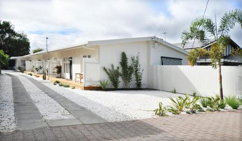 Pine At Arlos Refined Luxury In Glenelg - 2032 Olympic Games 6