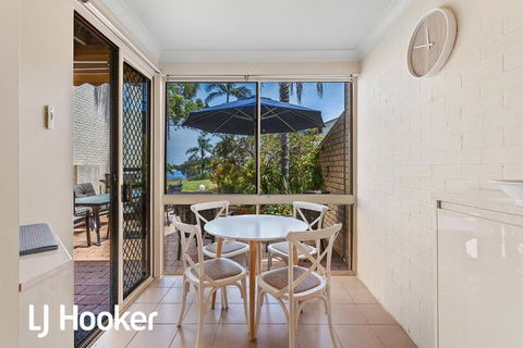 Amazing Waterfront Location Pool Beach Water Views Tropical Gardens - 2032 Olympic Games 5