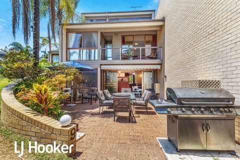 Amazing Waterfront Location Pool Beach Water Views Tropical Gardens - 2032 Olympic Games 2
