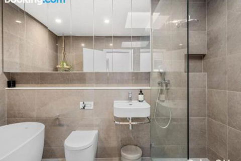 Modern Family Retreat 12 Minell Close - 2032 Olympic Games 2