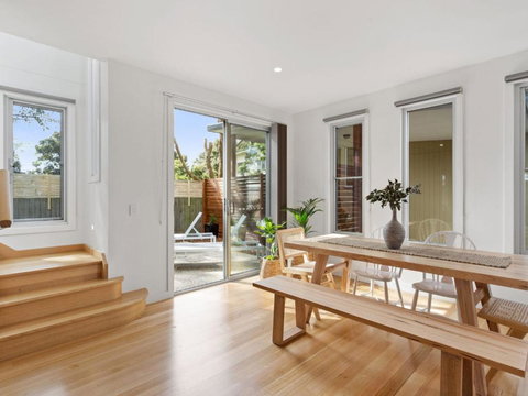 NORMANBY Coastal FREE WIFI & NETFLIX - 2032 Olympic Games 1