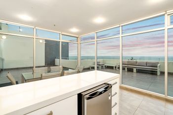 Penthouse Liberty Towers - 2032 Olympic Games 1