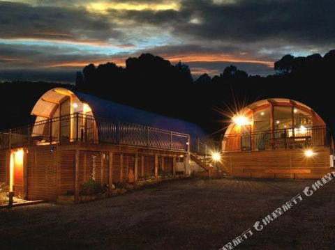 Bruny Island Accommodation 43 Degrees Beachside Studio Spa Apartments (1) - 2032 Olympic Games 0