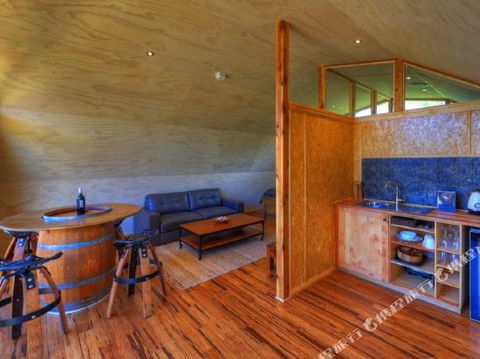 Bruny Island Accommodation 43 Degrees Beachside Studio Spa Apartments (1) - 2032 Olympic Games 6