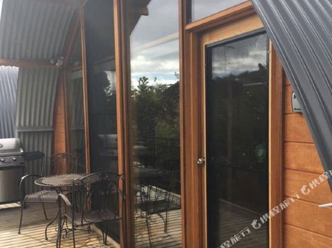 Bruny Island Accommodation 43 Degrees Beachside Studio Spa Apartments (1) - 2032 Olympic Games 4