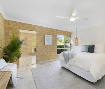 BEACHSIDE HIDEAWAY BONNY HILLS - 2032 Olympic Games 1