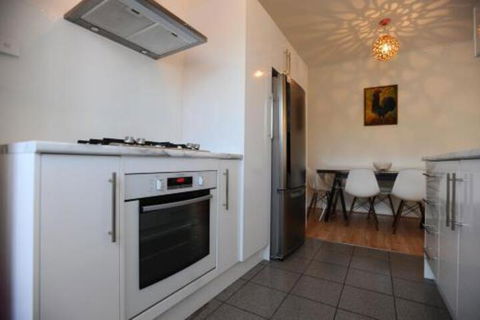 Glenelg Holiday Apartments The Broadway - 2032 Olympic Games 4