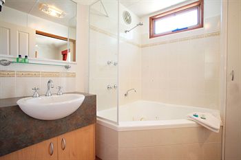 Yarraby Holiday Park - 2032 Olympic Games 1