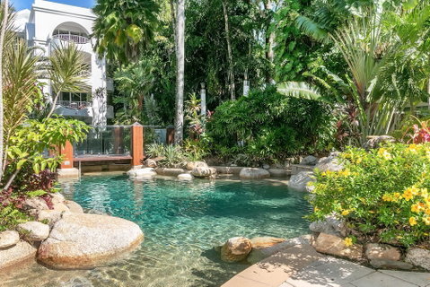 Poolside Apt In Alamanda Beachfront Resort 67 - 2032 Olympic Games 3