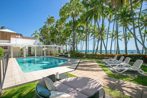 Poolside Apt In Alamanda Beachfront Resort 67 - 2032 Olympic Games 0