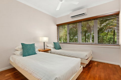 Poolside Apt In Alamanda Beachfront Resort 67 - 2032 Olympic Games 4