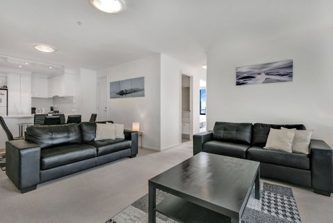MJ Shortstay Whiteman St Apartments - 2032 Olympic Games 1