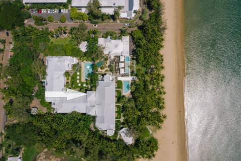Poolside Apt In Alamanda Beachfront Resort 41 - 2032 Olympic Games 0