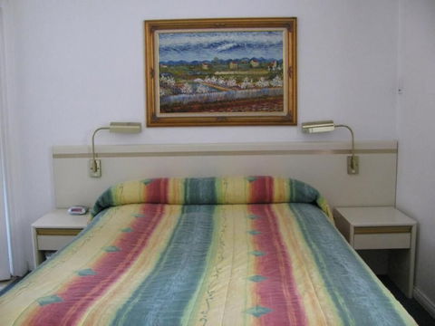 Wayfarer Motel - 2032 Olympic Games 5