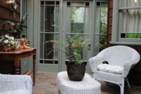 Bygone Beautys Cottages - 2032 Olympic Games 3