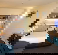 Shoreline Hotel - 2032 Olympic Games