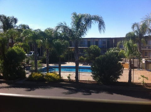Westland Hotel Motel - 2032 Olympic Games 4