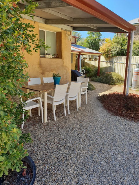 Queen's Cottage Bed And Breakfast Barossa Valley - 2032 Olympic Games 6