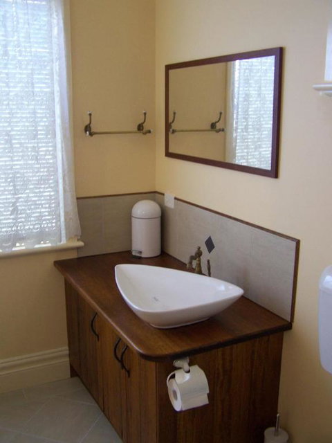 RJs Bed & Breakfast - 2032 Olympic Games 3