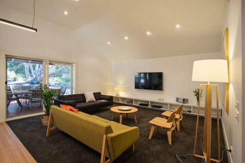 Sunny Side Up B&B - 2032 Olympic Games 7