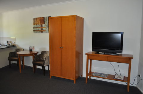 Sundowner Hotel Motel - 2032 Olympic Games 3