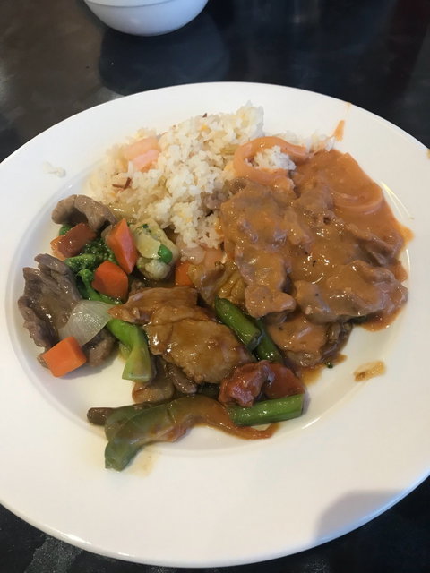 Queen Bee Indonesian And Chinese Restaurant - 2032 Olympic Games 7