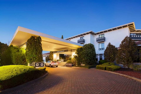 Ramada by Wyndham Diplomat Canberra - 2032 Olympic Games 0