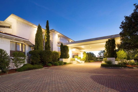 Ramada by Wyndham Diplomat Canberra - 2032 Olympic Games 1