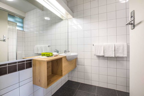 Nightcap at Seaford Hotel - 2032 Olympic Games 3