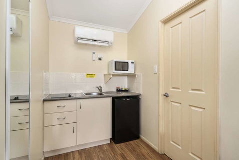 Caboolture Central Motor Inn, SureStay Collection - 2032 Olympic Games 13