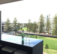 Beachside Luxury getaway in Glenelg - 2032 Olympic Games