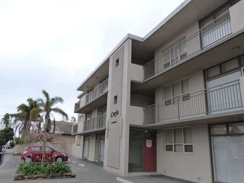 Glenelg Holiday Apartments - Corfu - 2032 Olympic Games 1