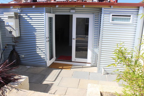 Captain\'s Heritage Cottage - Central Fremantle 2 Bedroom Historic Cottage - 2032 Olympic Games 15