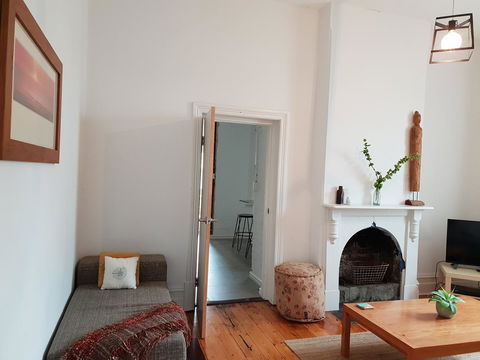 Captain\'s Heritage Cottage - Central Fremantle 2 Bedroom Historic Cottage - 2032 Olympic Games 4