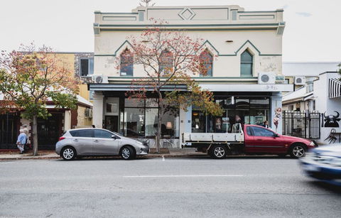 Captain\'s Heritage Cottage - Central Fremantle 2 Bedroom Historic Cottage - 2032 Olympic Games 17