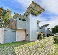 Sun Worship Eco Villas - 2032 Olympic Games