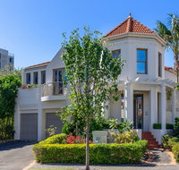 Kensington Self-Contained Modern House 89BROM - 2032 Olympic Games