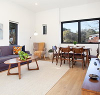 Stylish Apartment With Garage Near Bondi Beach - 2032 Olympic Games
