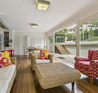 Summery spacious 4 bed home in Kurraba Point - 2032 Olympic Games