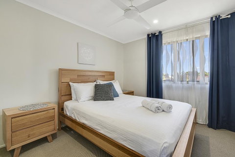 CANAL HOME NEAR MOOLOOLABA - 2032 Olympic Games 2